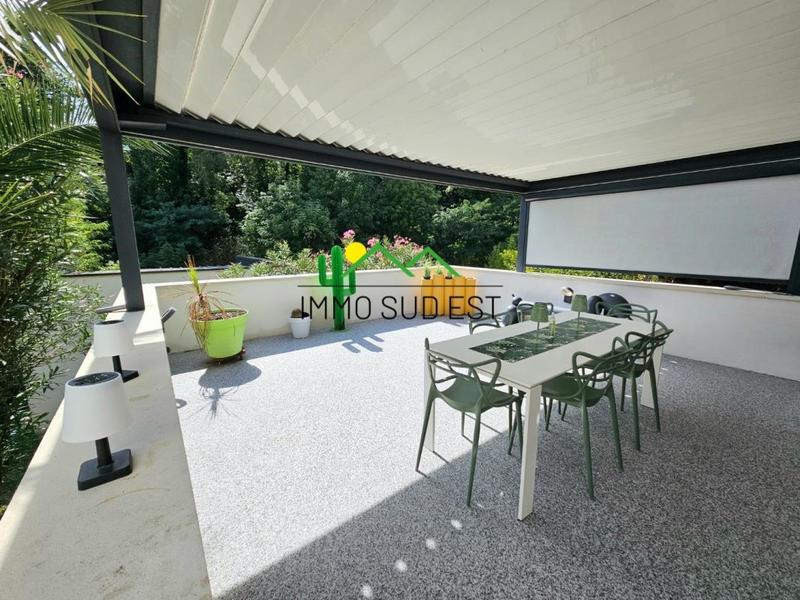 Villa - 181 m² - 7 pièces