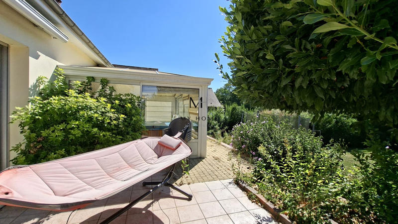 Maison - 237 m² - 7 pièces