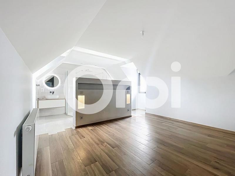 Maison - 170 m² - 6 pièces