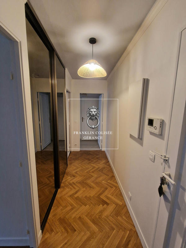 Appartement - 55 m² - 2 pièces