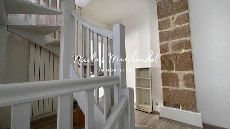 Maison - 193 m² - 8 pièces