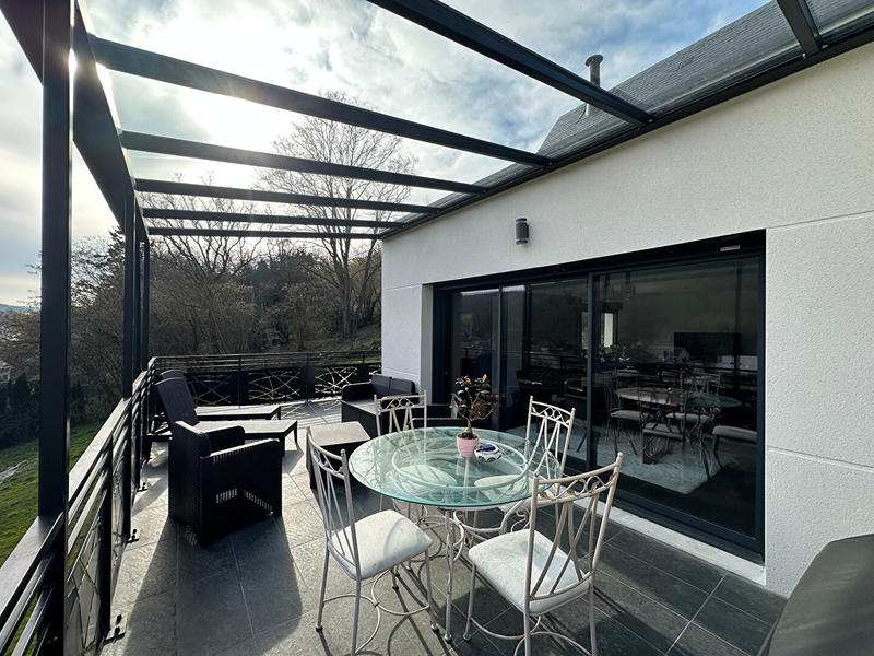 Maison - 380 m² - 7 pièces