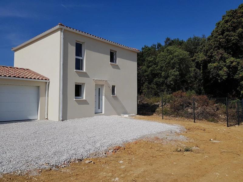 Maison - 92 m² - 4 pièces