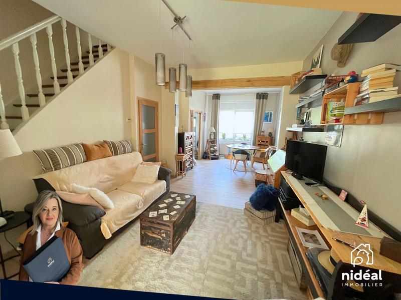 Maison - 90 m² - 5 pièces