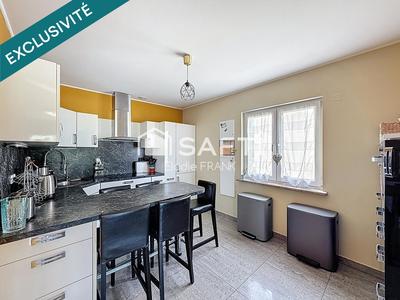 Maison - 259 m² - 9 pièces