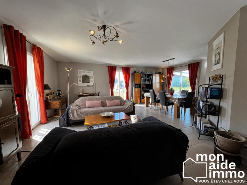 Maison - 121 m² - 5 pièces