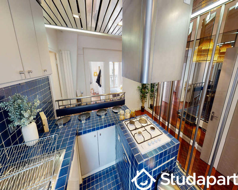 Chambre - 80 m² - 1 pièce