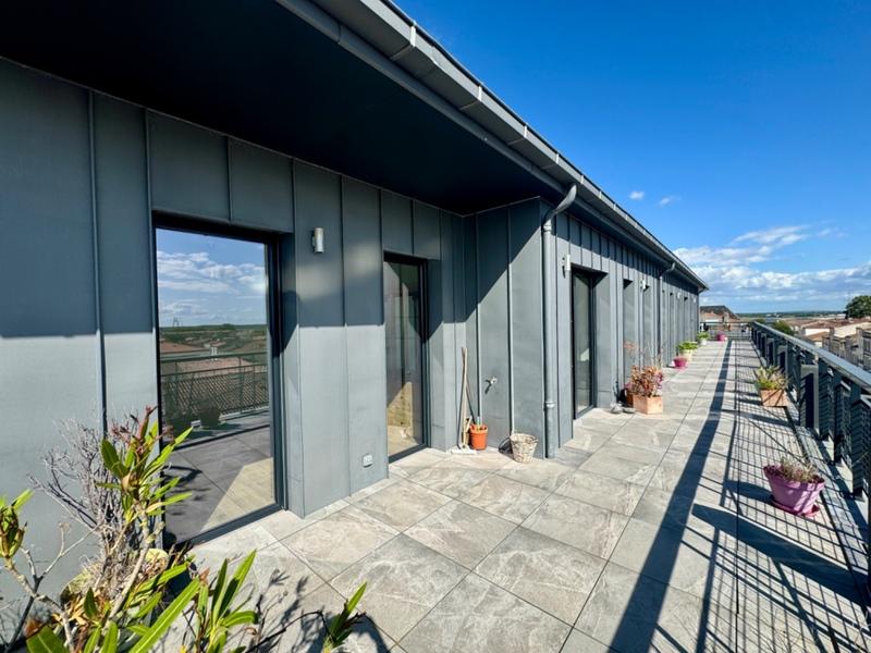 Appartement - 160 m² - 6 pièces