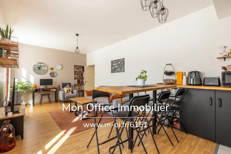 Appartement - 60 m² - 2 pièces