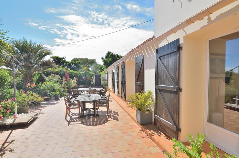 Maison - 231 m² - 13 pièces