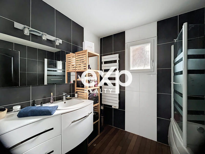 Villa - 152 m² - 6 pièces