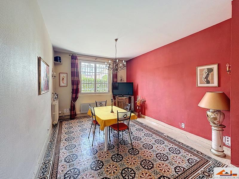 Maison - 206 m² - 8 pièces