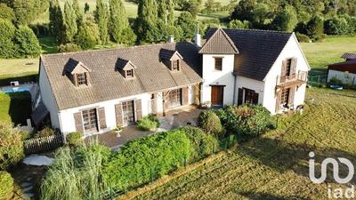 Maison - 240 m² - 9 pièces