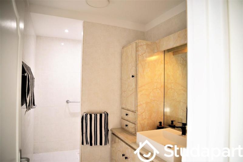 Chambre - 13 m² - 1 pièce