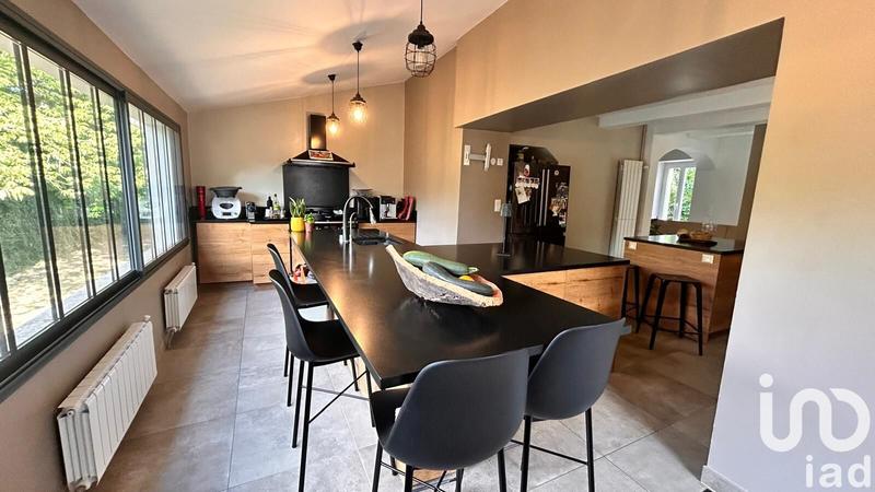 Maison - 258 m² - 6 pièces
