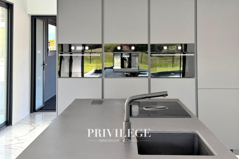 Villa - 155 m² - 4 pièces