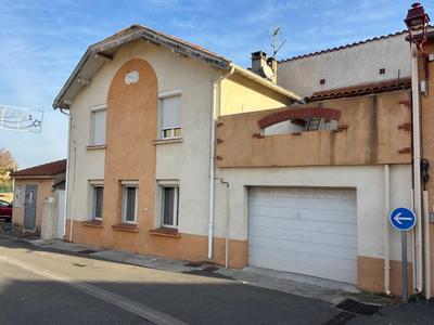 Maison - 201 m² - 5 pièces