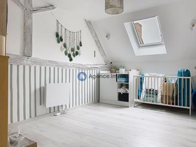 Maison - 95 m² - 4 pièces