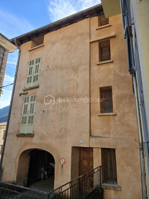 Maison de village - 289 m² - 7 pièces