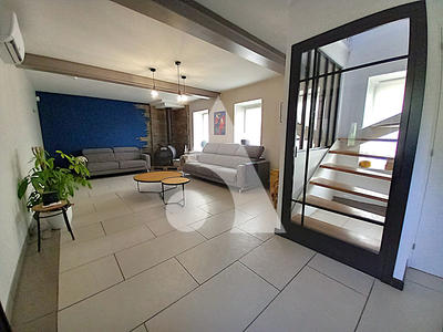 Maison - 163 m² - 8 pièces