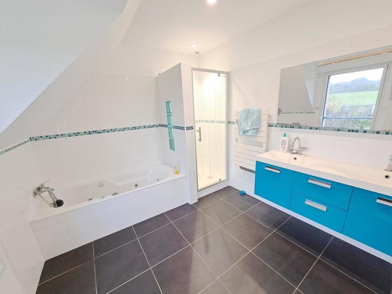 Maison - 148 m² - 5 pièces