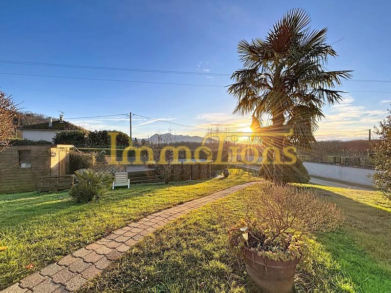 Maison - 88 m² - 4 pièces