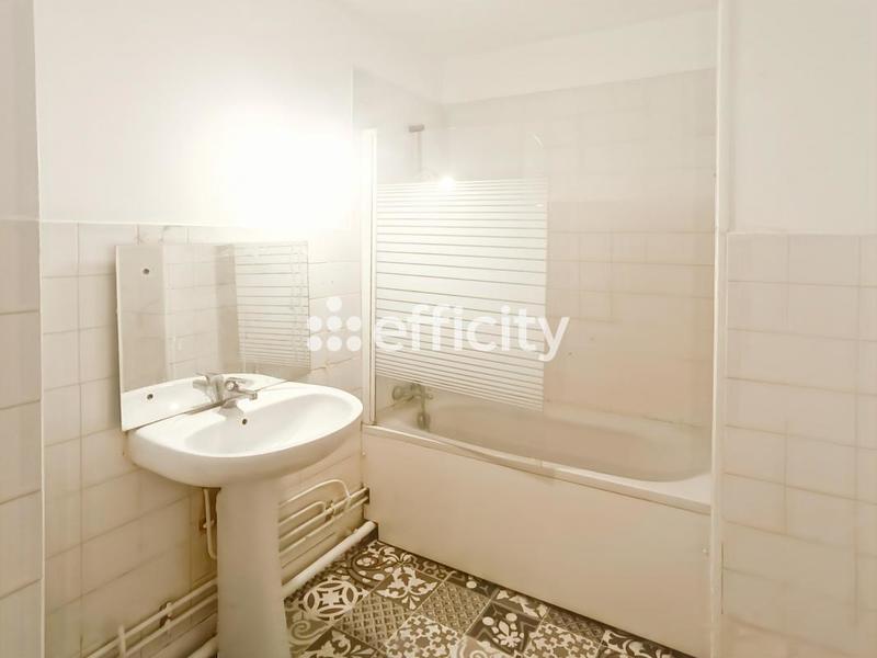 Appartement - 92 m² - 5 pièces