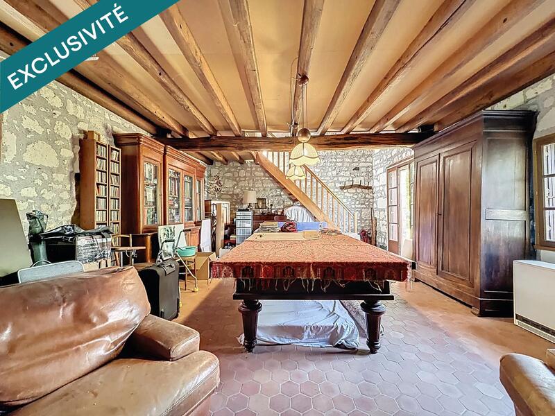 Maison - 200 m² - 7 pièces