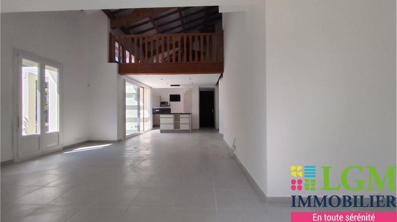 Maison - 140 m² - 5 pièces