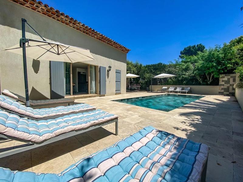 Maison - 220 m² - 6 pièces