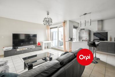 Appartement - 102 m² - 5 pièces