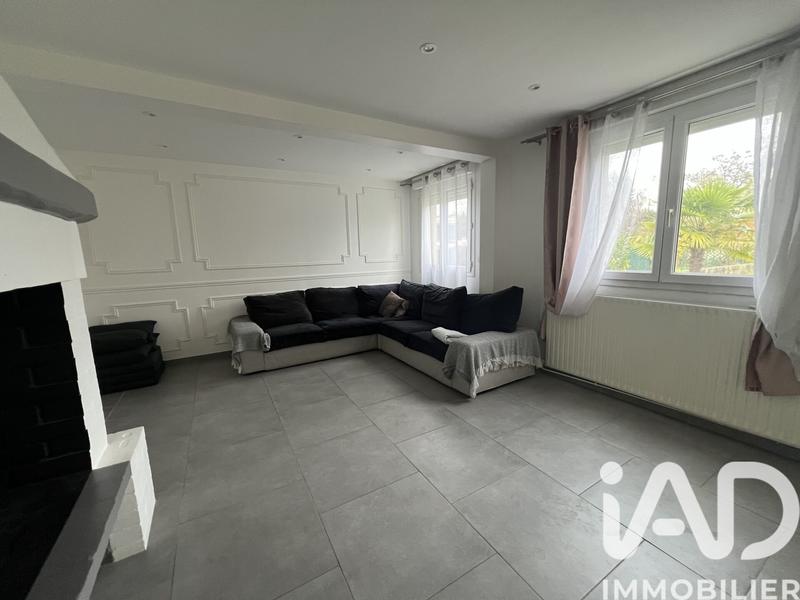 Maison - 180 m² - 8 pièces