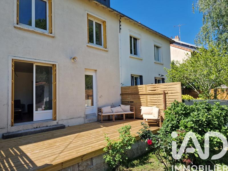 Maison - 127 m² - 8 pièces