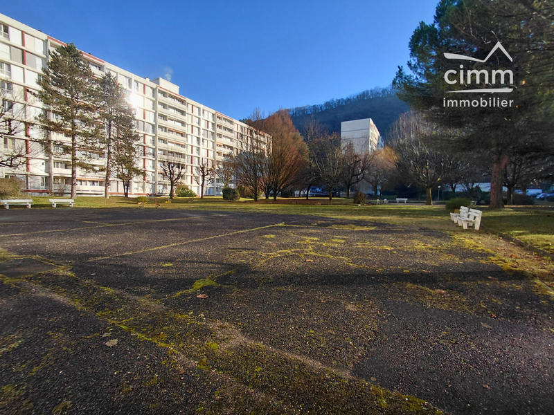 Appartement - 76 m² - 4 pièces