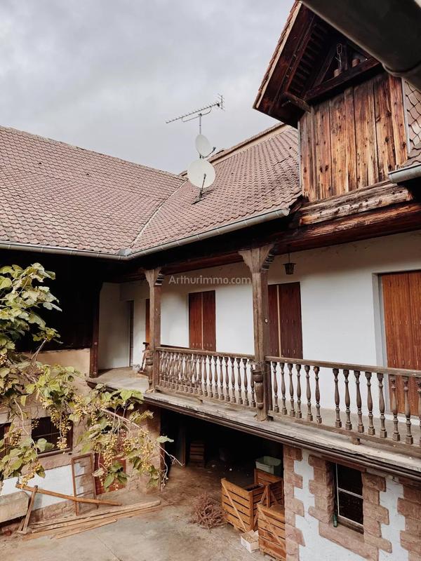 Maison - 312 m² - 12 pièces