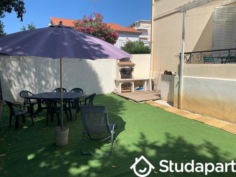 Chambre - 9 m² - 1 pièce