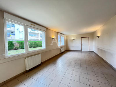 Local commercial - 249 m²