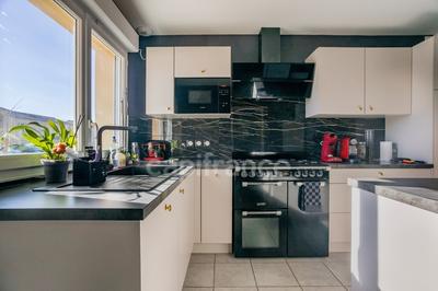 Maison - 87 m² - 4 pièces