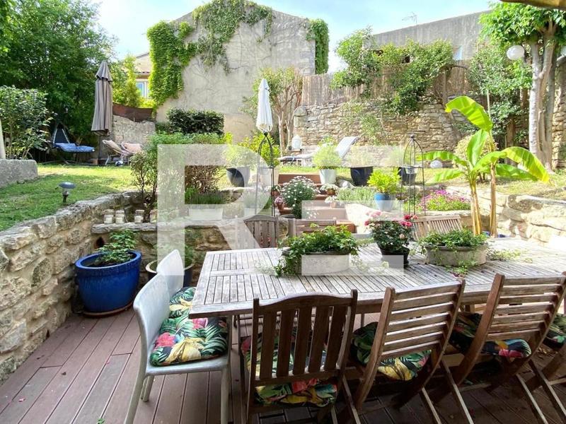 Maison - 196 m² - 8 pièces