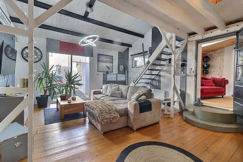 Maison - 162 m² - 6 pièces