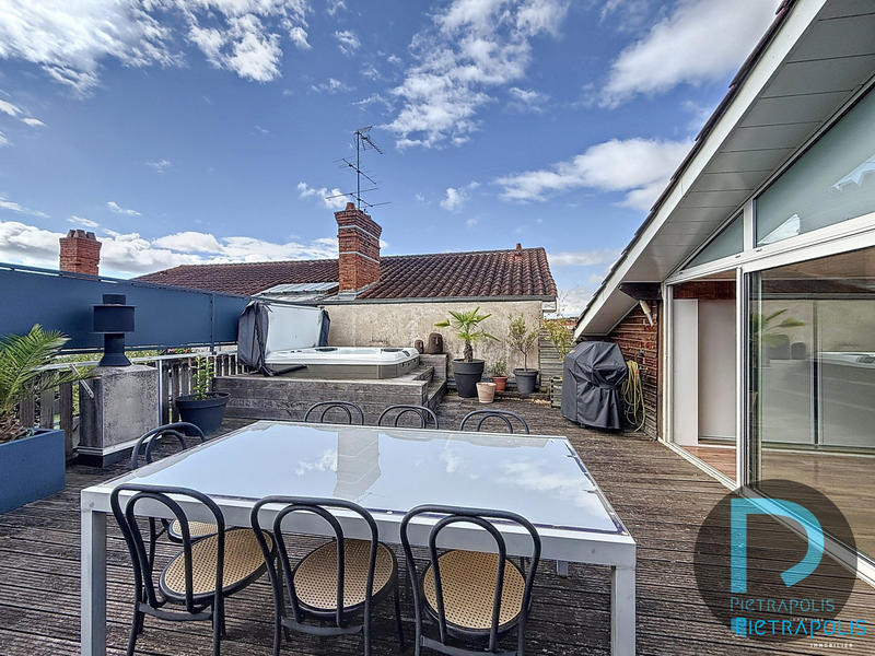 Appartement - 195 m² - 5 pièces