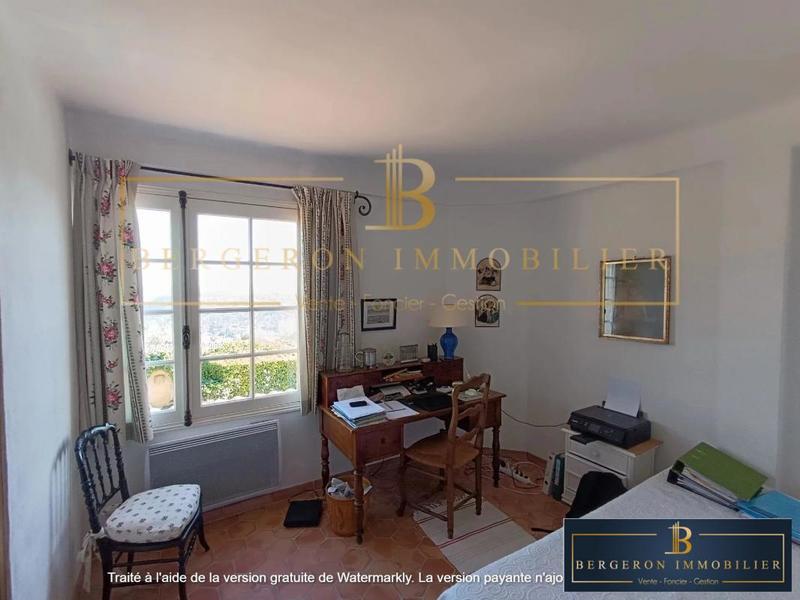 Villa - 185 m² - 6 pièces