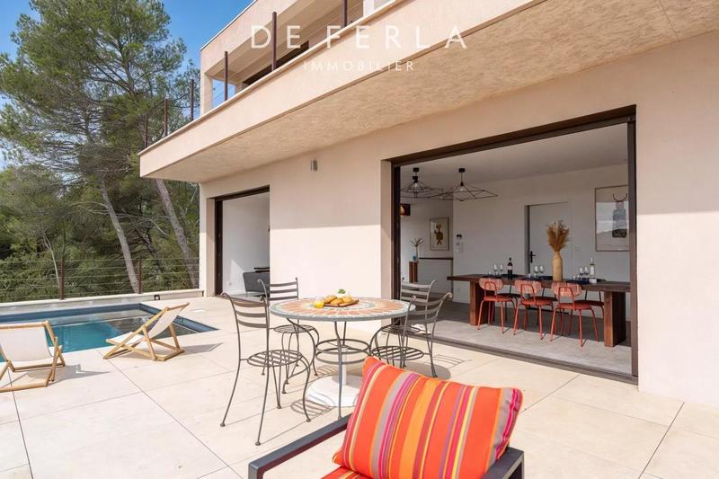 Villa - 170 m² - 4 pièces