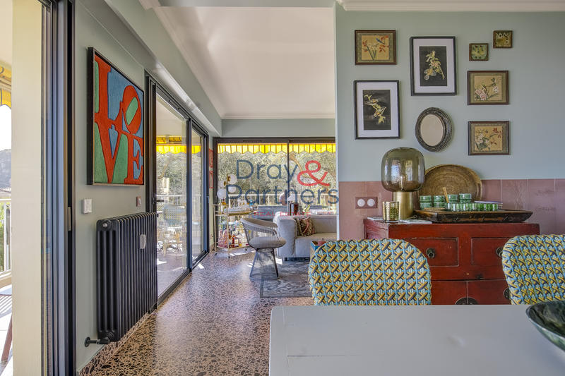 Appartement - 80 m² - 3 pièces