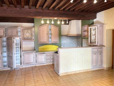 Maison - 144 m² - 4 pièces