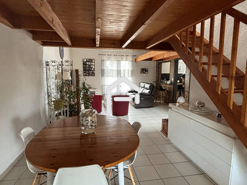 Maison - 80 m² - 4 pièces