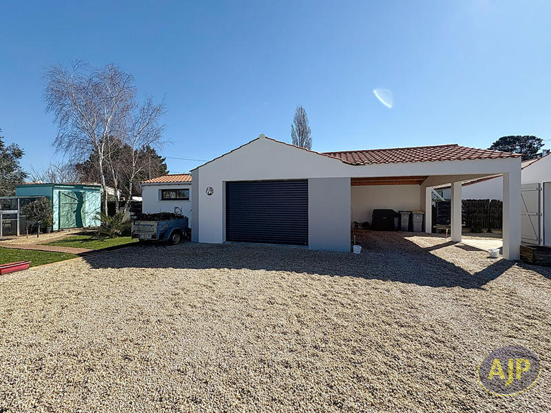 Maison - 163 m² - 6 pièces