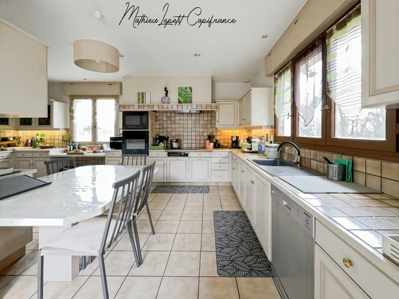 Maison - 190 m² - 6 pièces