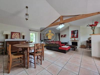 Maison - 197 m² - 7 pièces