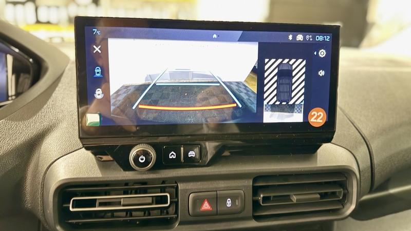 Peugeot Partner e- III Taille m 800kg 51kWh 3 places + Pompe à Chaleur